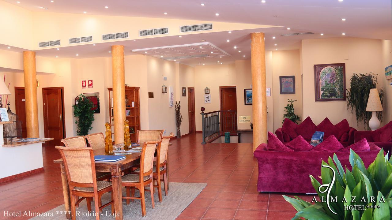 Almazara Hotell Loja Exteriör bild