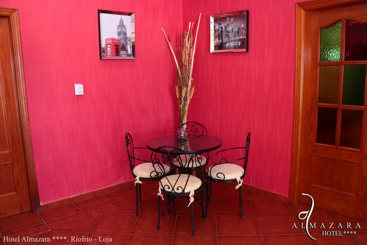 Almazara Hotell Loja Exteriör bild