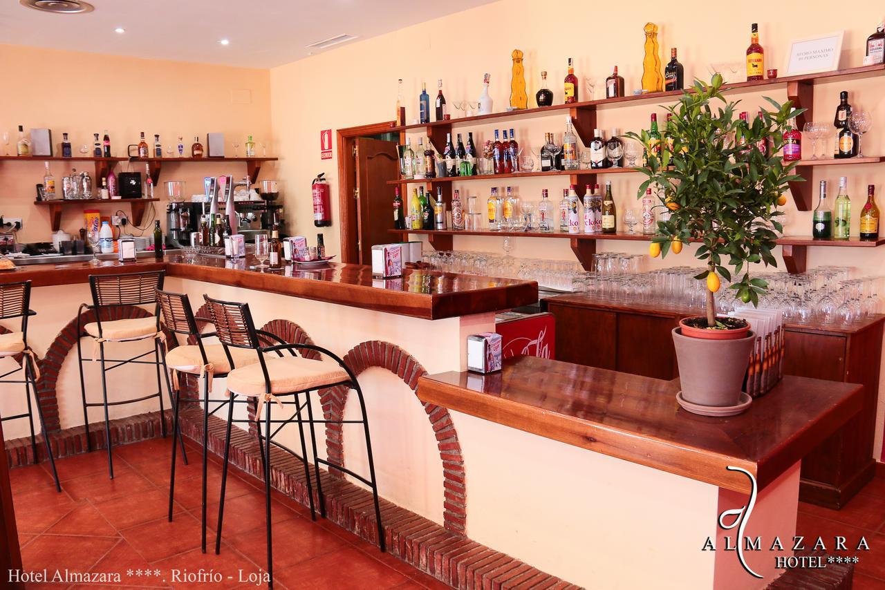 Almazara Hotell Loja Exteriör bild